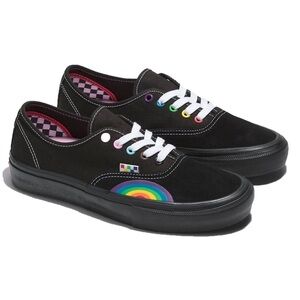 Vans Rainbow Pride Lace Up Low Top Sneakers NWOT 11